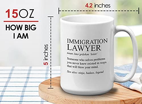 Šalica za kavu od 15 unci Bijela-definicija imigracijskog odvjetnika-smiješni odvjetnik građansko pravo pravni sud pravni savjet odvjetnika